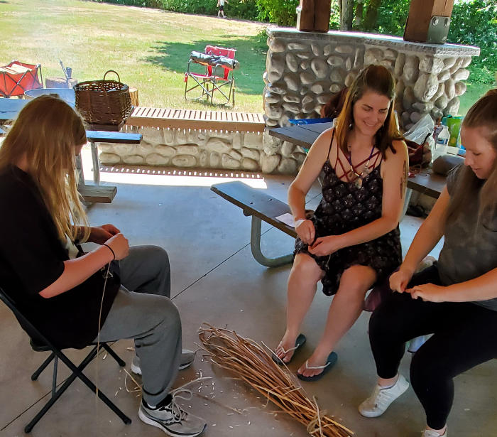 karen teaching cordage kalapuya