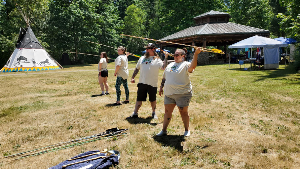 throwing atlatl kalapuya