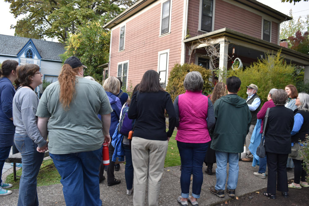 historic homes walking tour eugene oregon