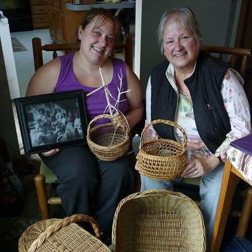 Stephanie Craig kalapuya basket weaver