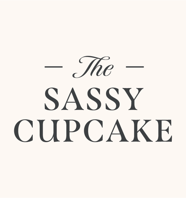 Sassysticker2x2-cream